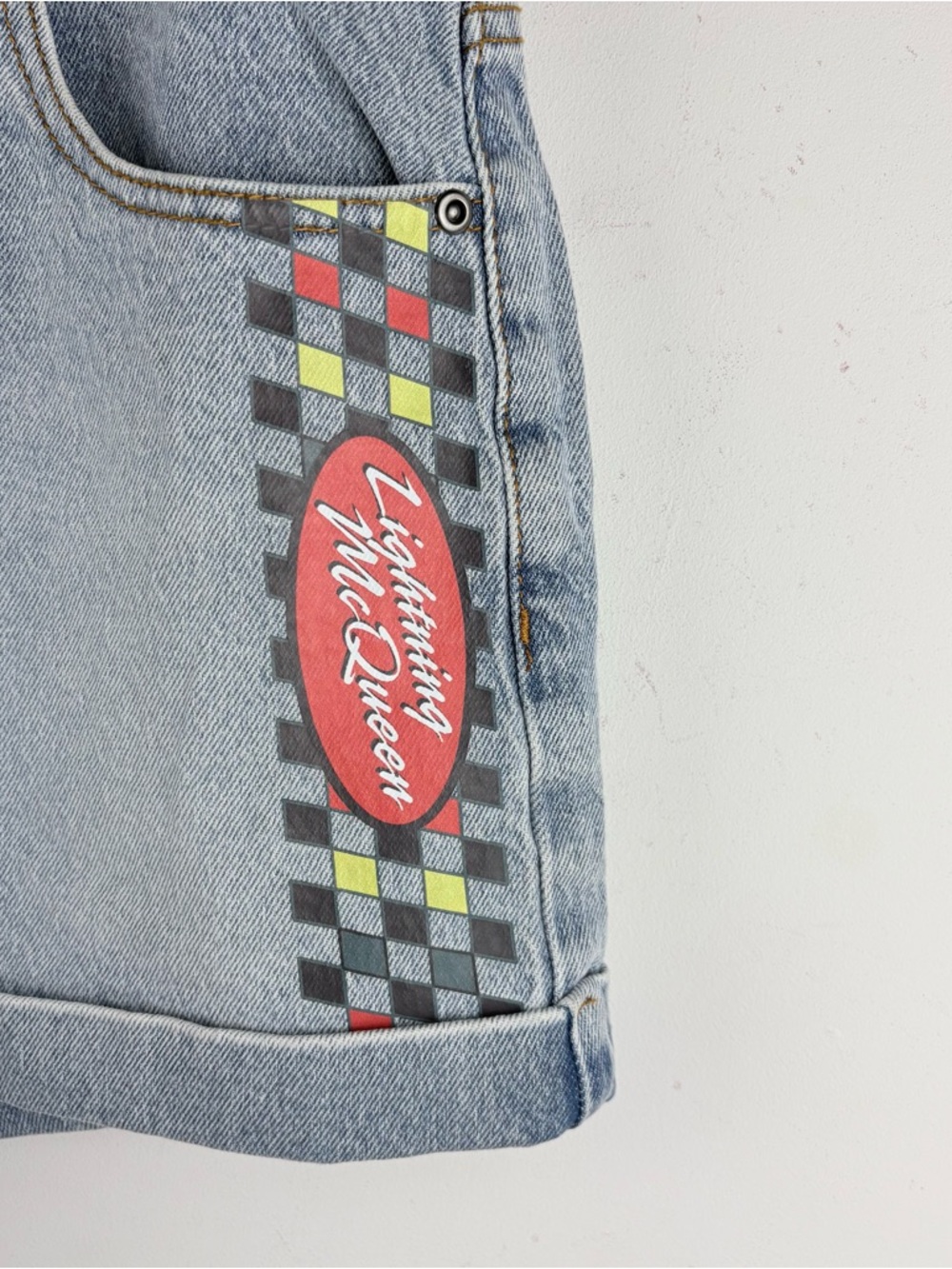 Disney Pixar Denim Shorts Women Size 5 Cars Lightning McQueen Cosplay Disneyland - Picture 5 of 10